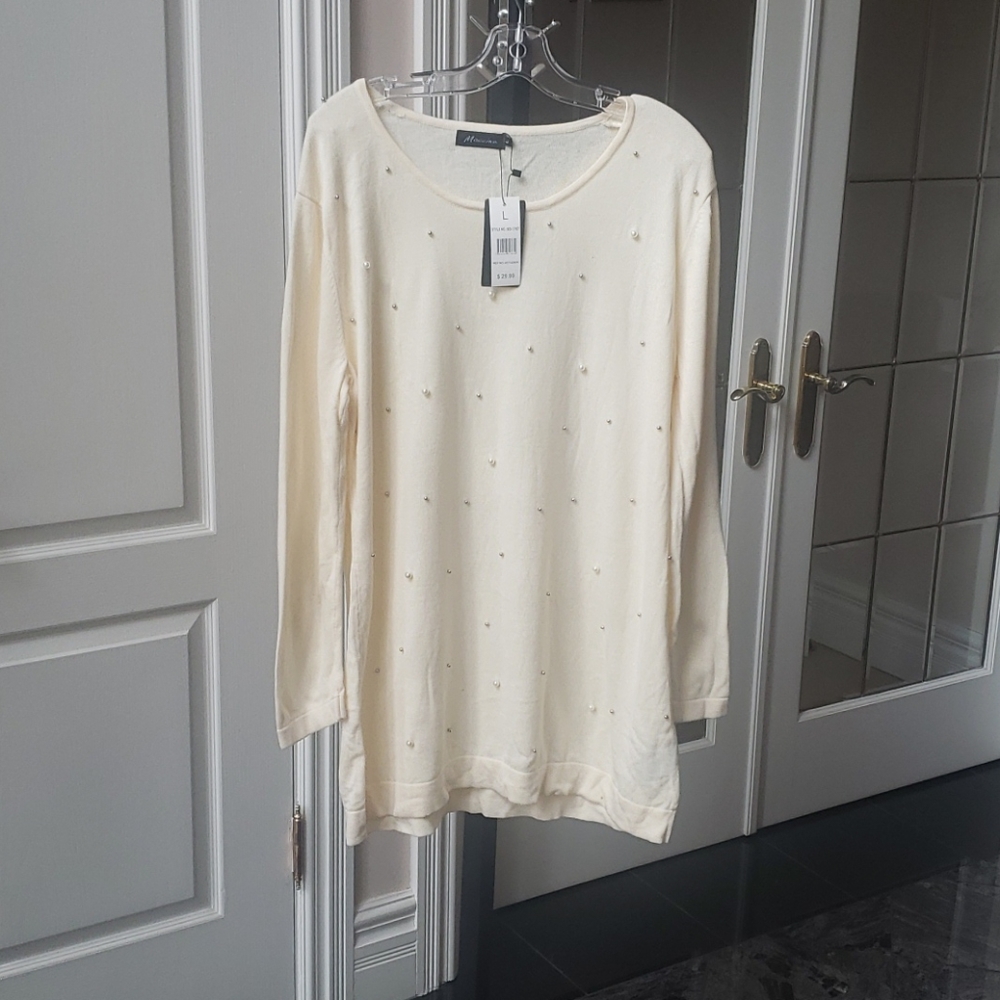Long sleeve Pearl embroidered sweater